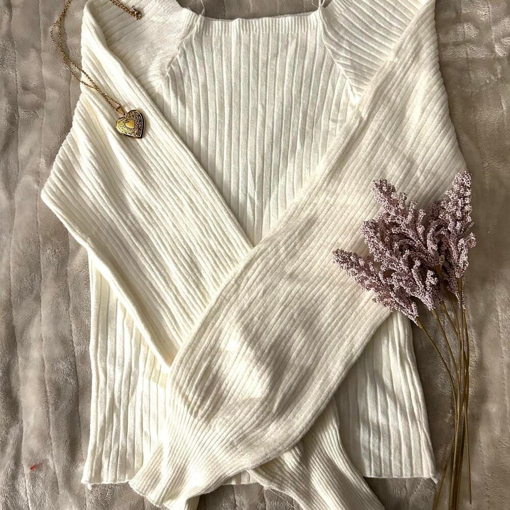 White Ribbed Long Sleeve Top